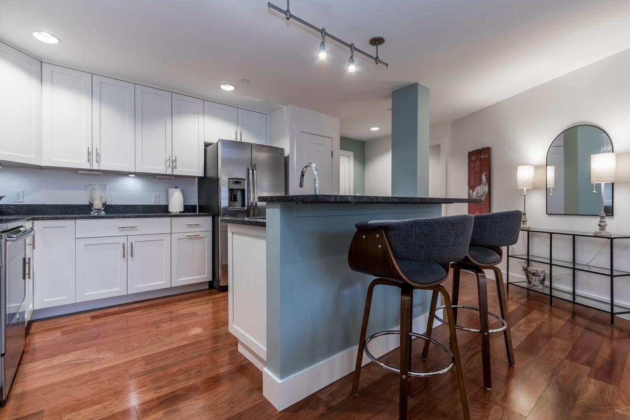 25 High Street, Unit 305 Portland, ME 04101 - Photo 9 of 42 20240223KC-71012