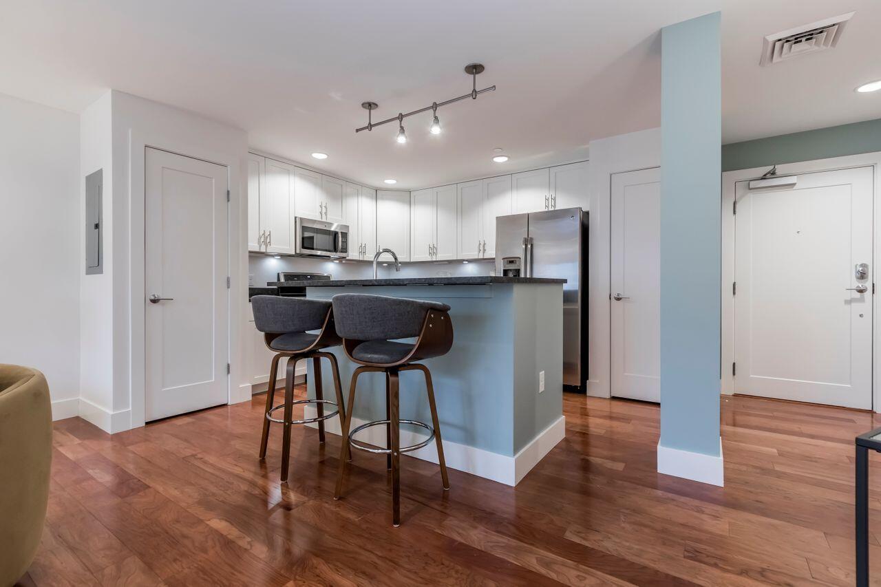 25 High Street, Unit 305 Portland, ME 04101 - Photo 10 of 42 20240223KC-71014