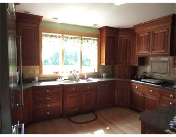 8 Hop Brook Road Amherst, MA 01002 - Photo 8 of 17 Gallery Image 8