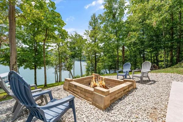 $1,275,000 | 340 Parson Shores Drive, Sharps Chapel, TN 37866