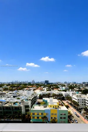 $8,950 | 1455 Ocean Drive, Unit 1211, Miami Beach, FL 33139