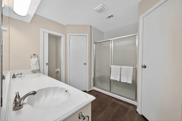 $320,000 | 19234 Lakeshire Street, Humble, TX 77346