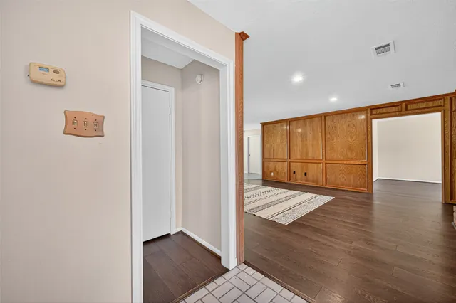 $320,000 | 19234 Lakeshire Street, Humble, TX 77346