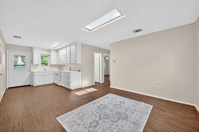 $320,000 | 19234 Lakeshire Street, Humble, TX 77346