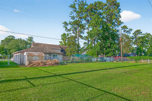 $320,000 | 19234 Lakeshire Street, Humble, TX 77346