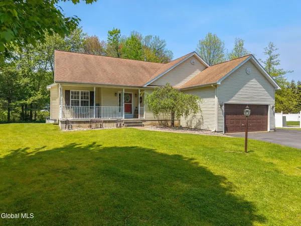 $389,000 | 1150 Dianne Court, Rotterdam, NY 12303