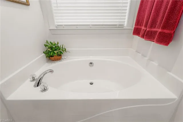 $362,500 | 1332 Whitworth Court, Kernersville, NC 27284