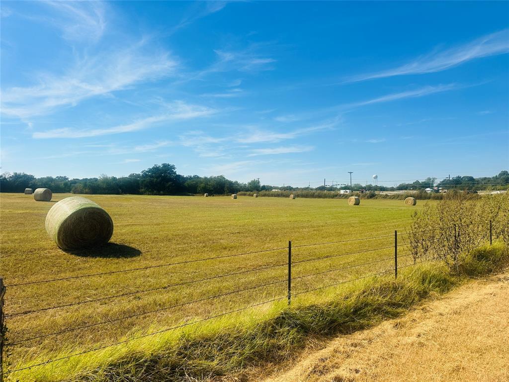 815 Wilson Road Bellmead, TX 76705 - Photo 3 of 5