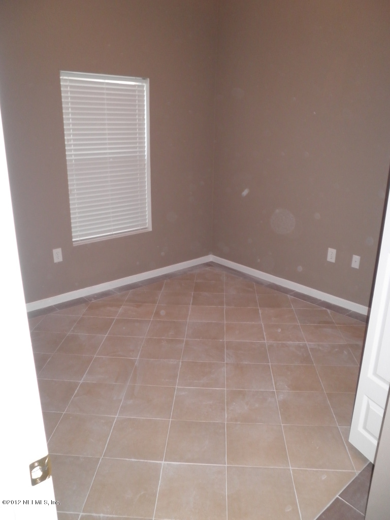 7920 Merrill Road, Unit 302 Jacksonville, FL 32277 - Photo 16 of 20 16