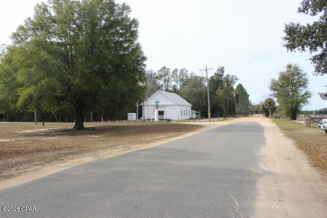 5008 3rd Avenue Malone, FL 32445 - Photo 5 of 57