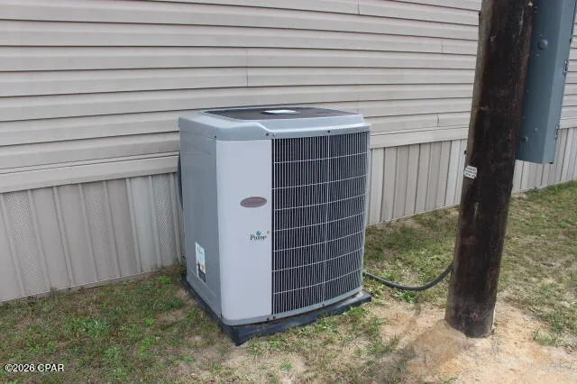 $179,000 | 5008 3rd Avenue, Malone, FL 32445