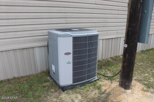 5008 3rd Avenue Malone, FL 32445 - Photo 9 of 57