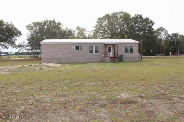 $179,000 | 5008 3rd Avenue, Malone, FL 32445