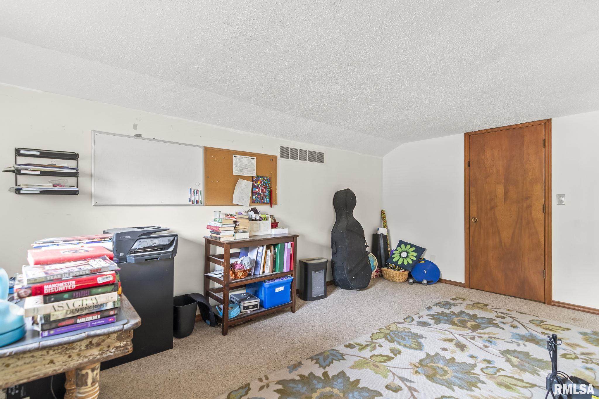 2828 Crown Point Springfield, IL 62704 - Photo 38 of 53
