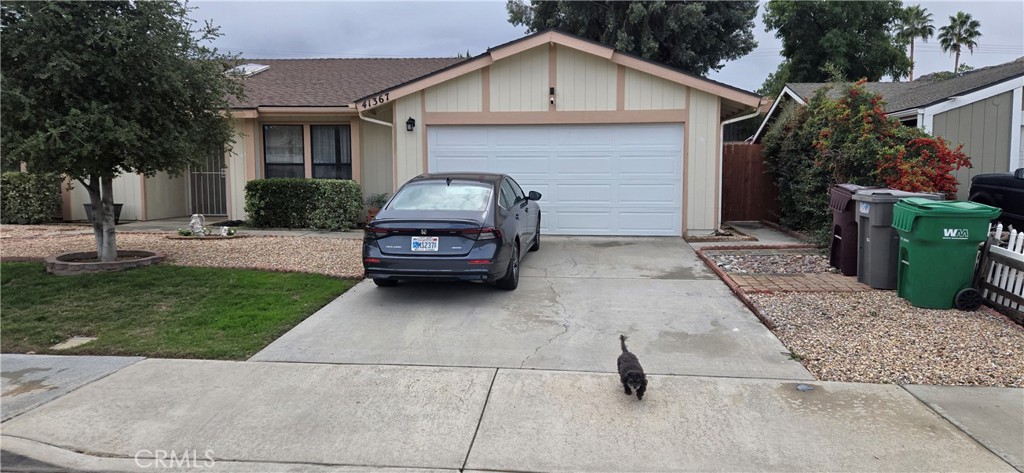 41367 Shadow Palm Way Hemet, CA 92544 - Photo 2 of 35 a view of a house with a yard