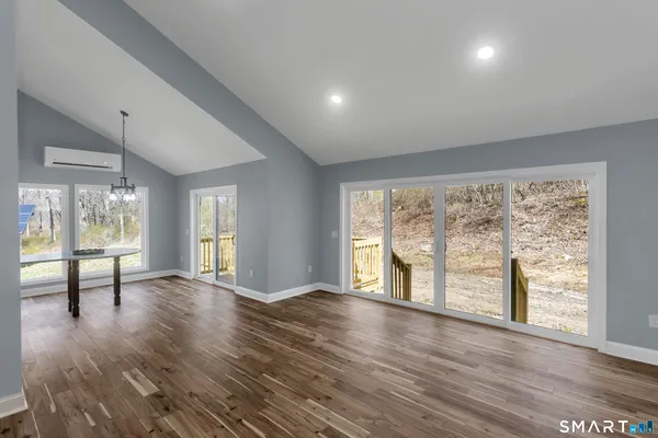 $699,900 | 171 Porter Road, Hebron, CT 06248