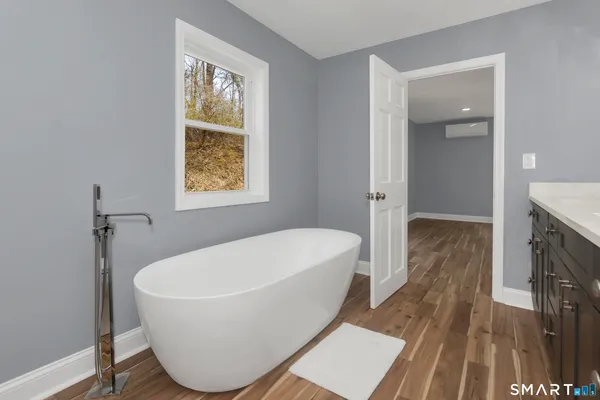 $699,900 | 171 Porter Road, Hebron, CT 06248