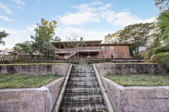 $594,500 | 9 Sherwood Road Northwest, Fort Walton Beach, FL 32547