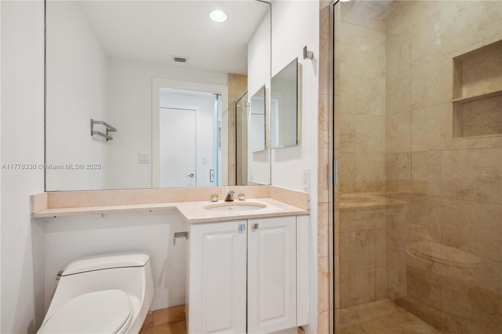 747 Crandon Boulevard, Unit PH10 Key Biscayne, FL 33149 - Photo 11 of 59