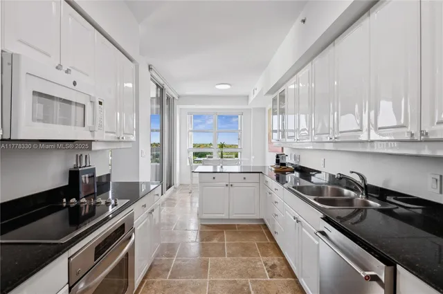 $16,000 | 747 Crandon Boulevard, Unit PH10, Key Biscayne, FL 33149