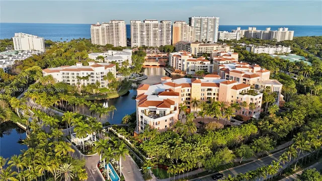 $16,000 | 747 Crandon Boulevard, Unit PH10, Key Biscayne, FL 33149