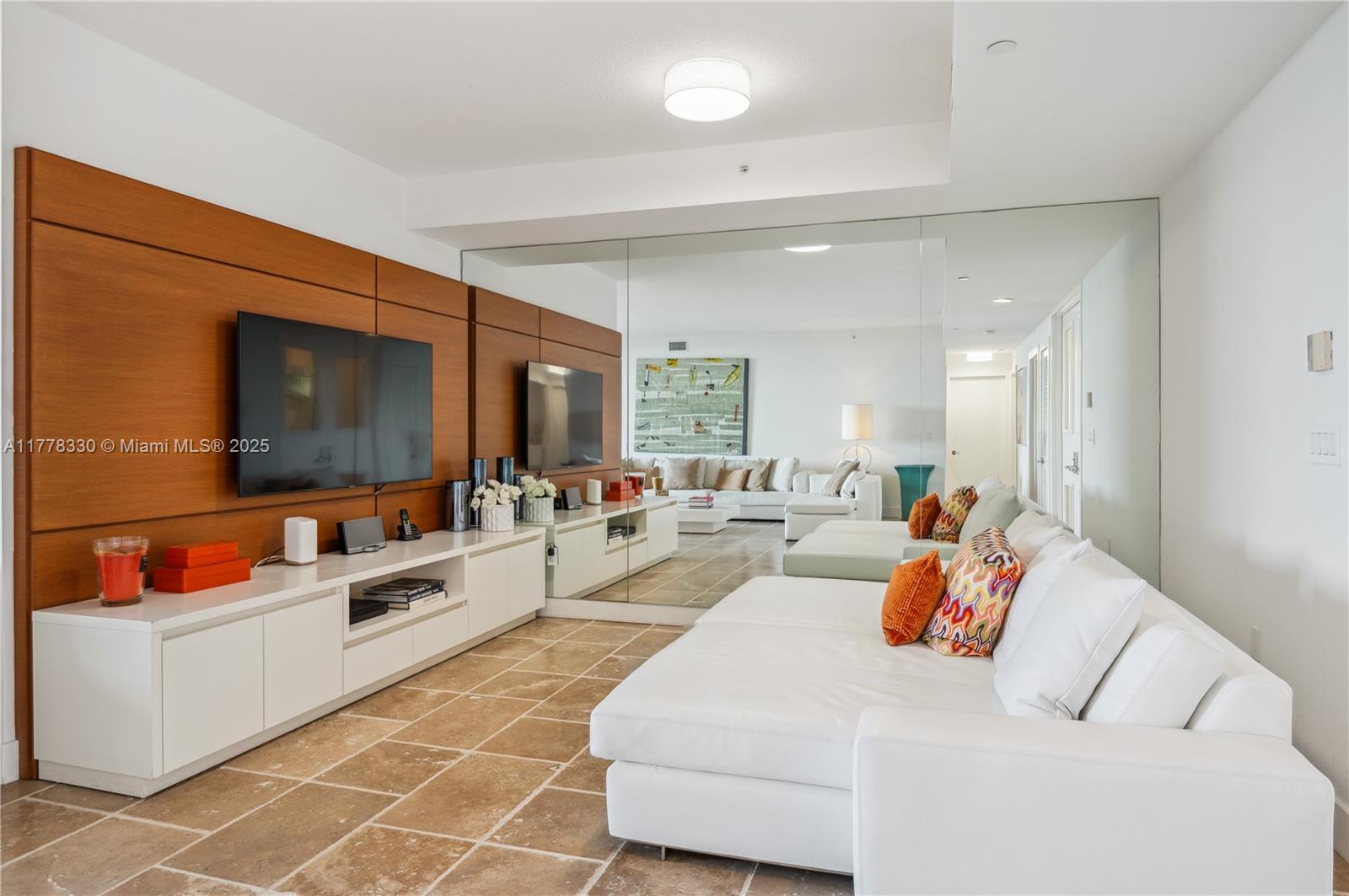 747 Crandon Boulevard, Unit PH10 Key Biscayne, FL 33149 - Photo 6 of 59