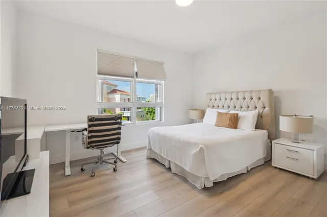 $16,000 | 747 Crandon Boulevard, Unit PH10, Key Biscayne, FL 33149