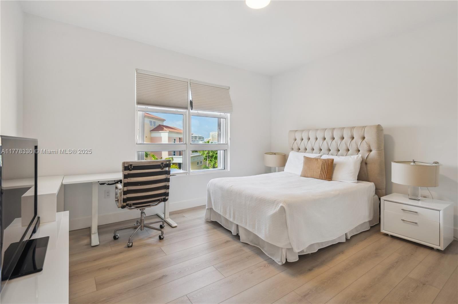 747 Crandon Boulevard, Unit PH10 Key Biscayne, FL 33149 - Photo 10 of 59