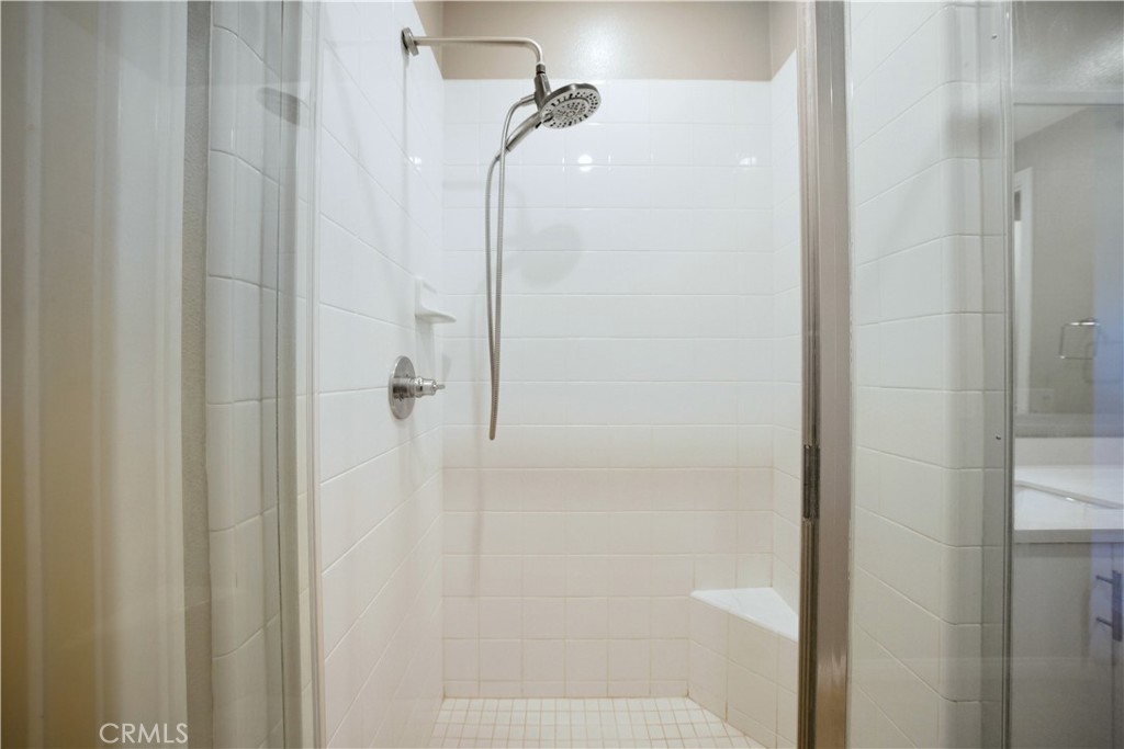 810 East Promenade, Unit C Azusa, CA 91702 - Photo 25 of 41 Bathroom 1