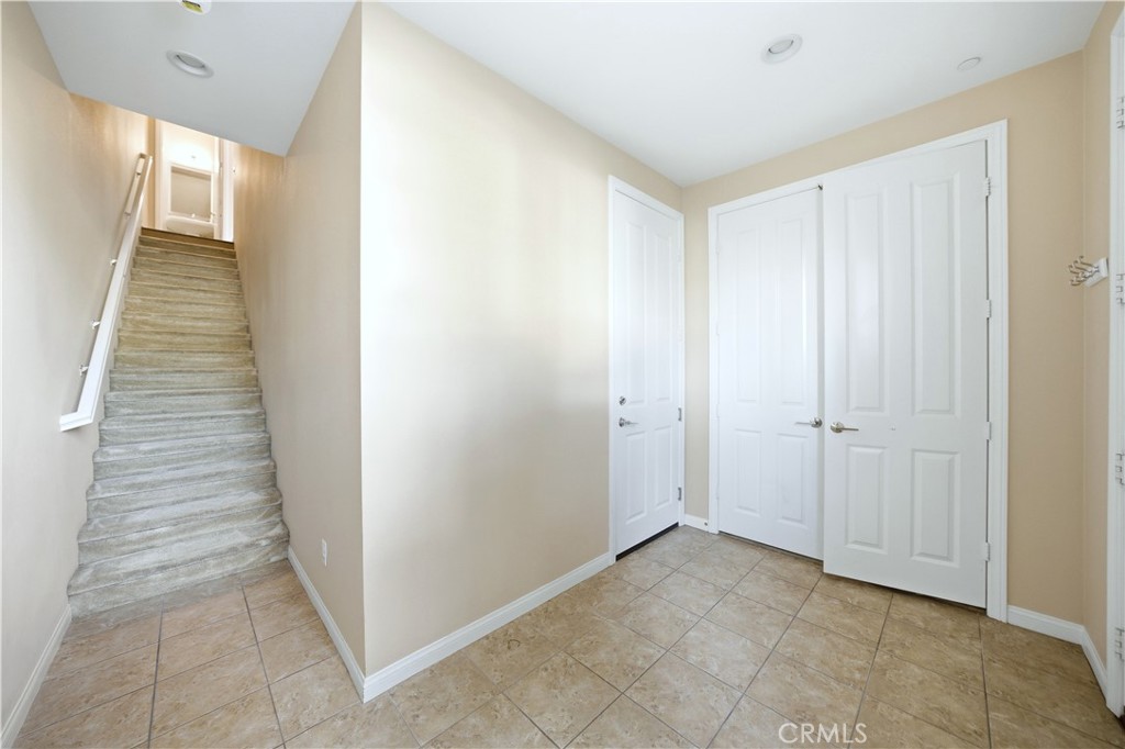 810 East Promenade, Unit C Azusa, CA 91702 - Photo 30 of 41 First Level