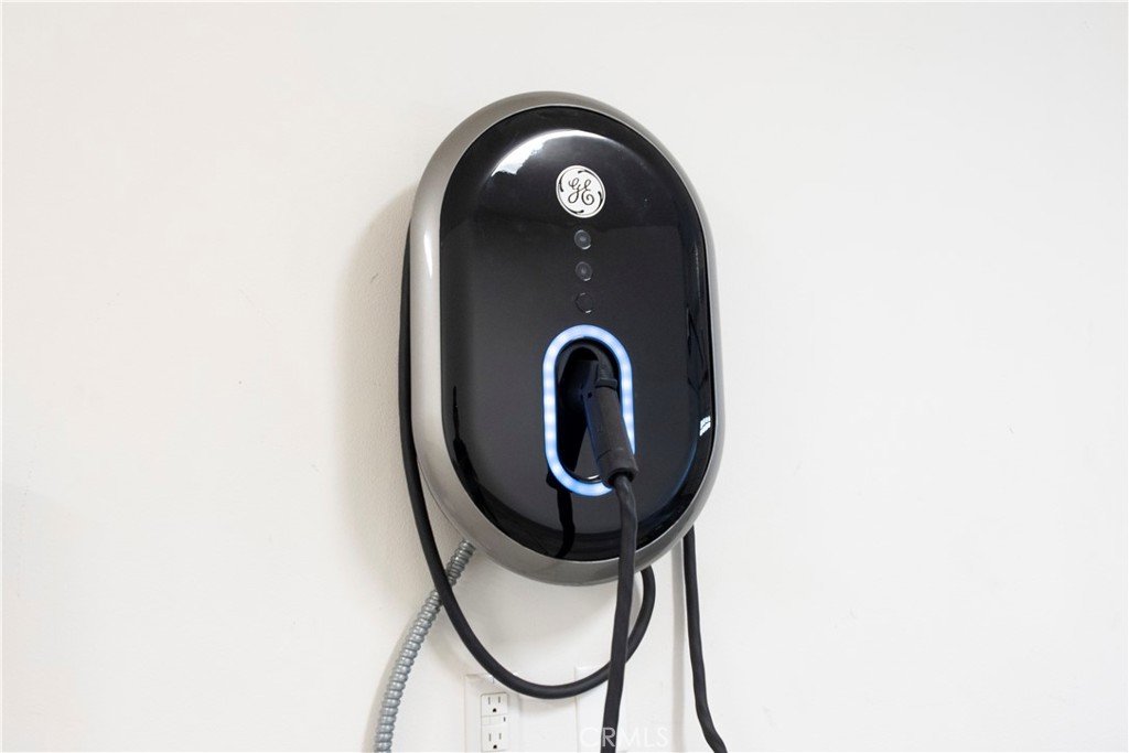 810 East Promenade, Unit C Azusa, CA 91702 - Photo 33 of 41 Car Charger