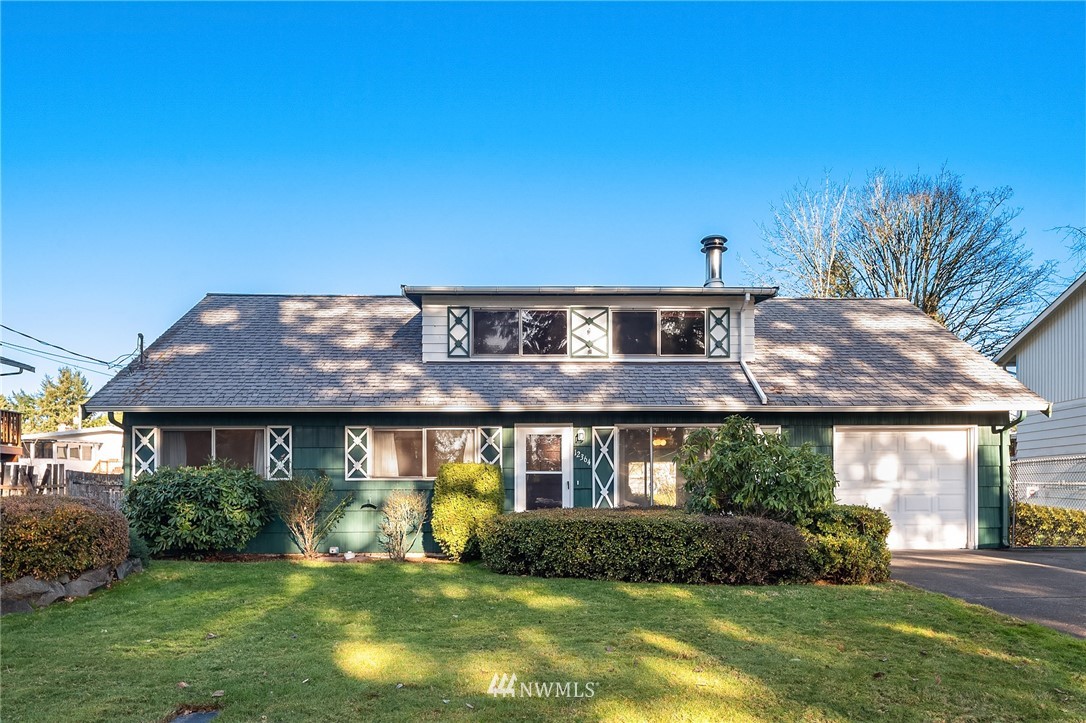 12364 Southeast 160th Street Renton, WA 98058 - Photo 1 of 26 Gallery Image 1