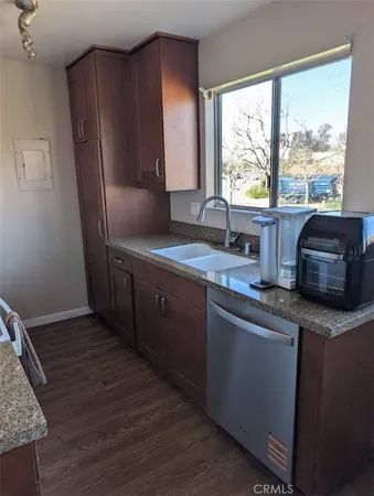 $370,000 | 23298 Orange Avenue, Unit 4, Lake Forest, CA 92630
