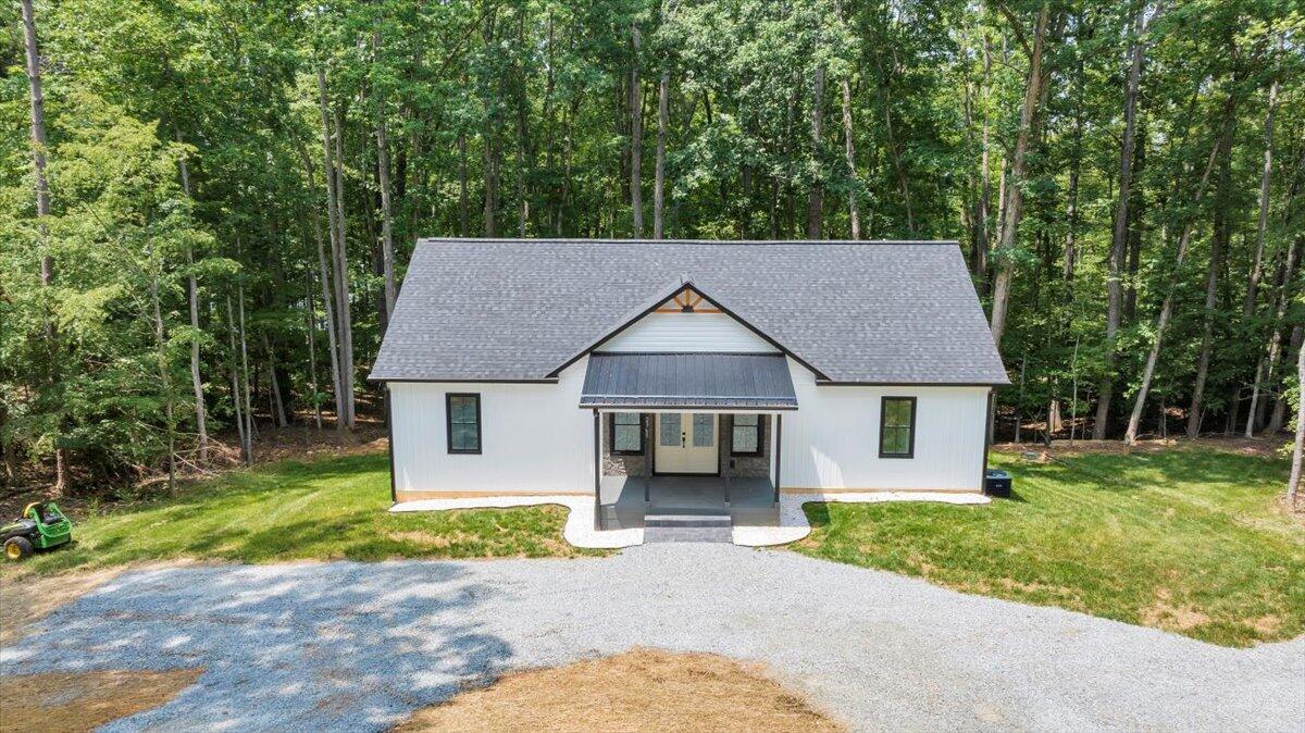 2365 Lakewood Forest Road Moneta, VA 24121 - Photo 52 of 90 Front