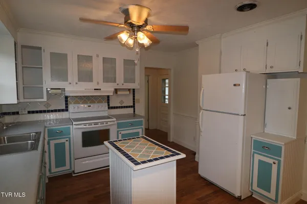 $1,500 | 1621 Woodside Drive, Unit P 9, Kingsport, TN 37664