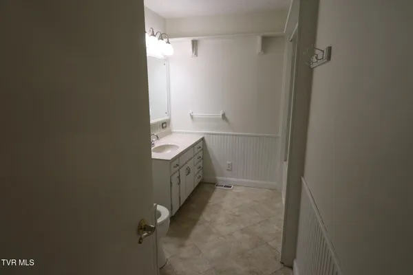 $1,500 | 1621 Woodside Drive, Unit P 9, Kingsport, TN 37664