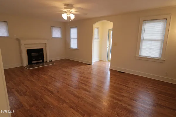 $1,500 | 1621 Woodside Drive, Unit P 9, Kingsport, TN 37664