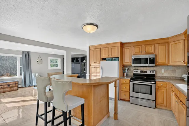 $699,900 | 1 Willow Ridge, Biddeford, ME 04005