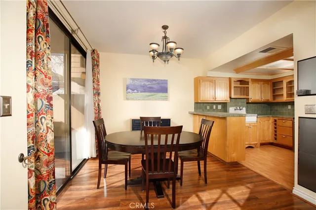 $600,000 | 456 East San Jose Avenue, Unit L, Burbank, CA 91501