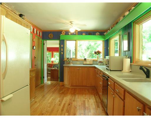 230 Seegar Road Upper St. Clair, PA 15241 - Photo 5 of 17 Kitchen.