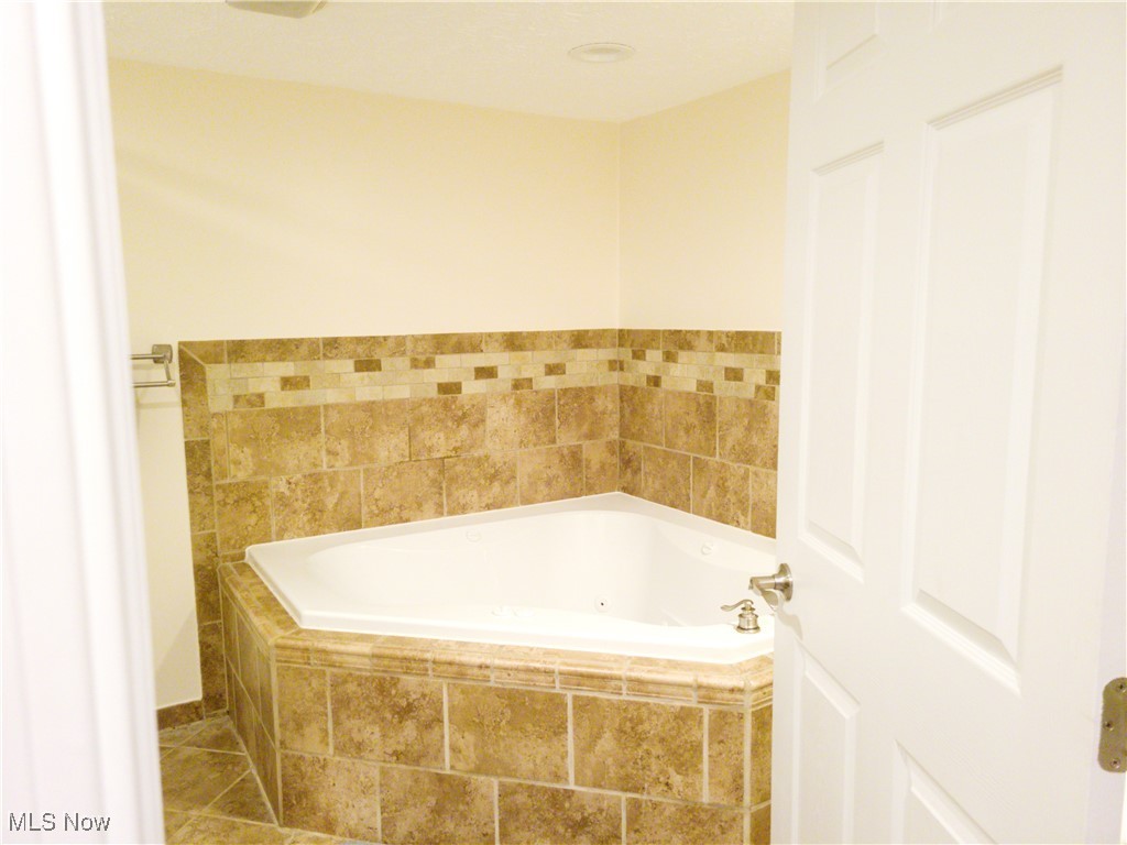 4567 17th Street Northwest Canton, OH 44708 - Photo 17 of 23 Gallery Image 17