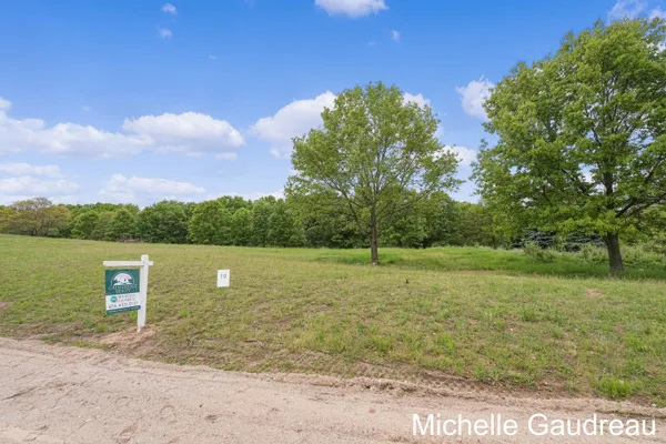 $160,000 | 10 Leaf Lane, Freeport, MI 49325