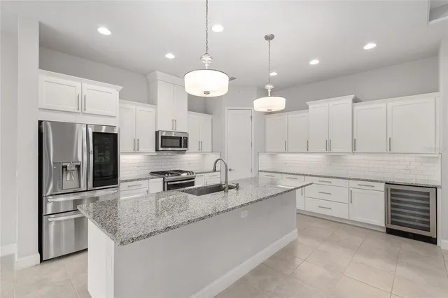 $652,500 | 11890 Southwest 33 Lane, Gainesville, FL 32608