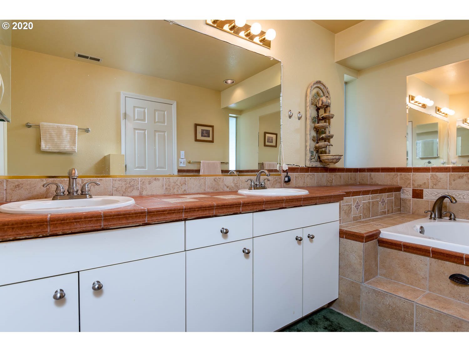 1840 Rees Hill Road Southeast, Unit 23 Salem, OR 97306 - Photo 11 of 32 Gallery Image 11