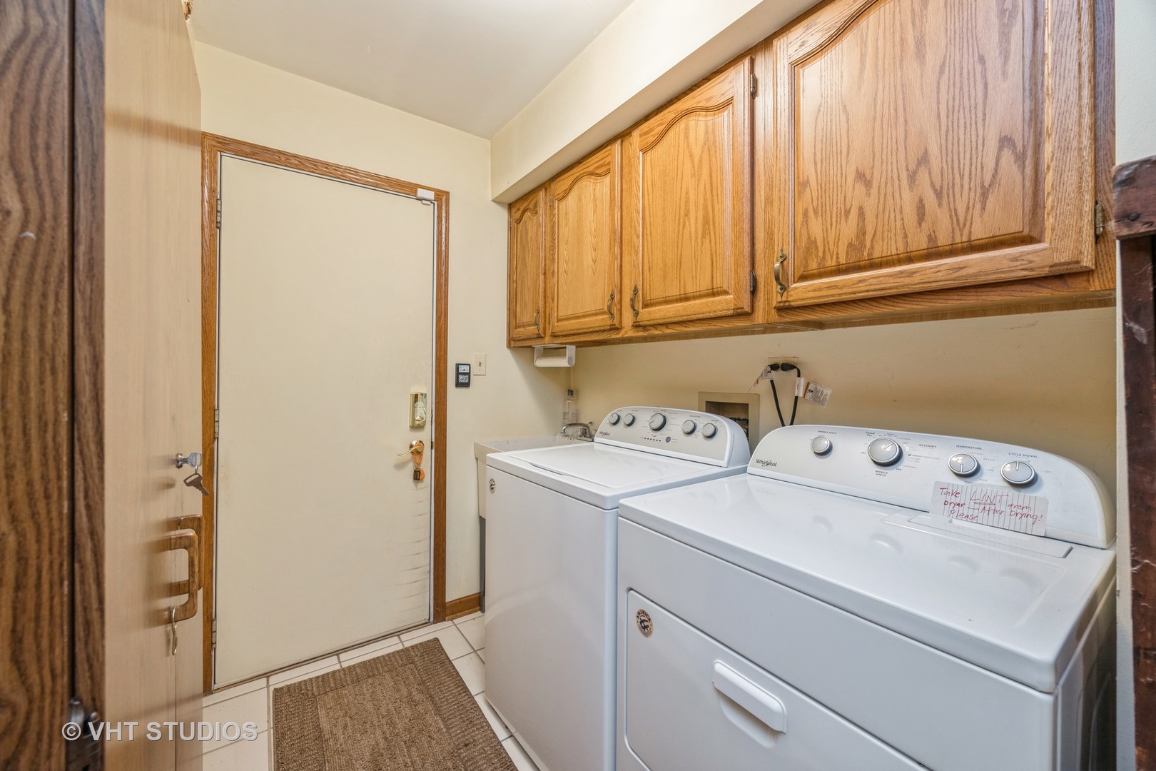 229 Shea Drive Flossmoor, IL 60422 - Photo 18 of 25 a utility room with dryer and washer