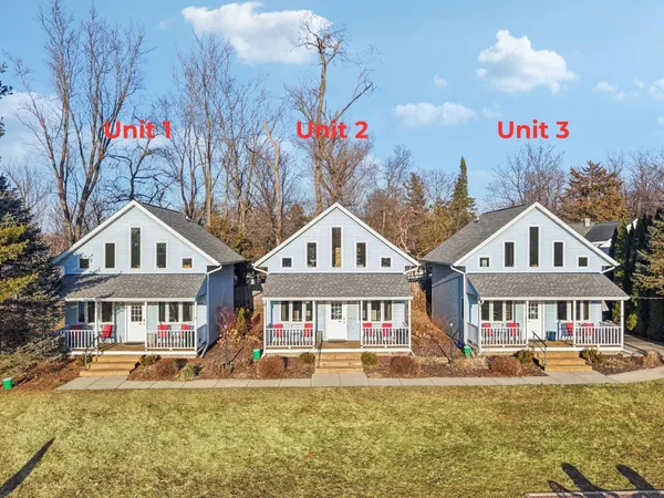 $775,000 | W9350 County Road, Poynette, WI 53955