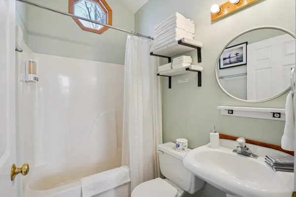 $775,000 | W9350 County Road, Poynette, WI 53955