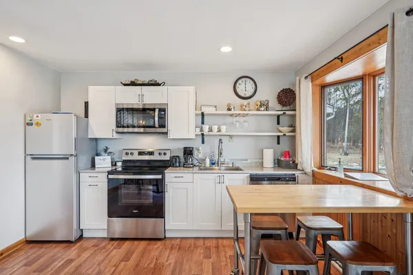 $775,000 | W9350 County Road, Poynette, WI 53955