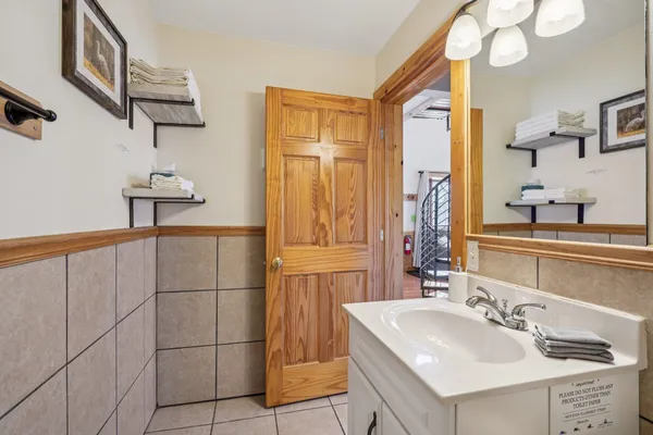 $775,000 | W9350 County Road, Poynette, WI 53955