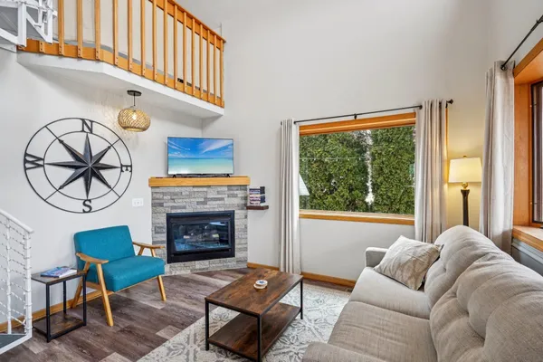 $775,000 | W9350 County Road, Poynette, WI 53955